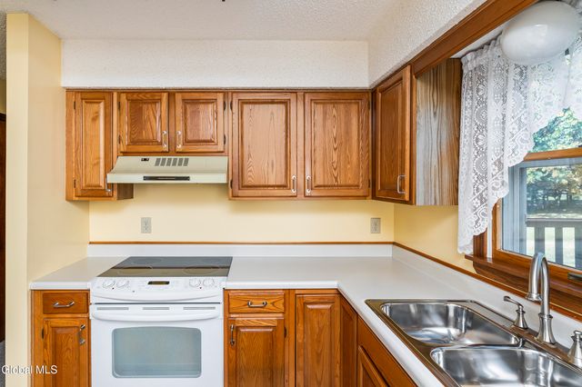 5 Norland Court, Wilton, NY 12866