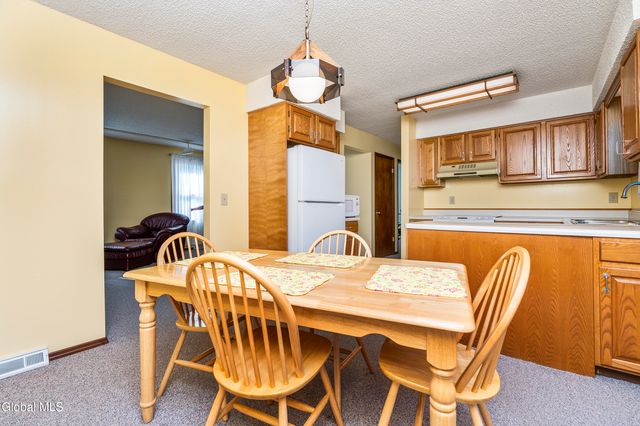 5 Norland Court, Wilton, NY 12866