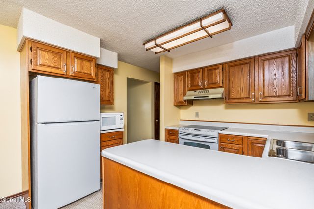 5 Norland Court, Wilton, NY 12866