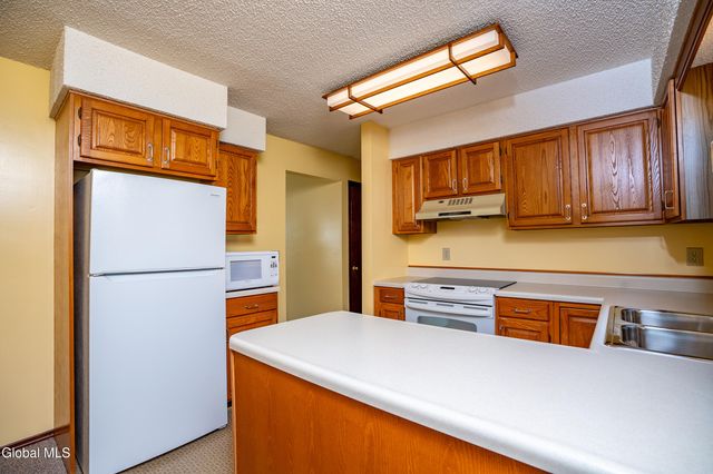 5 Norland Court, Wilton, NY 12866