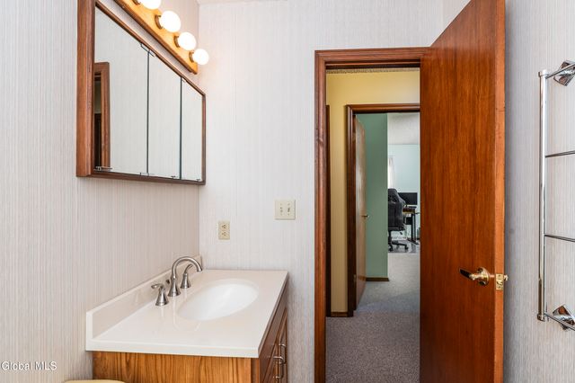 5 Norland Court, Wilton, NY 12866