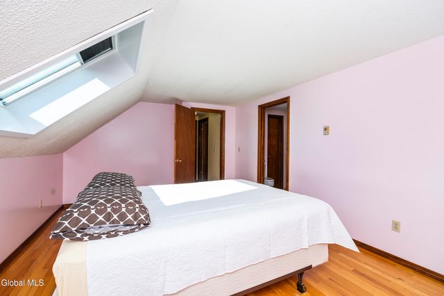 5 Norland Court, Wilton, NY 12866