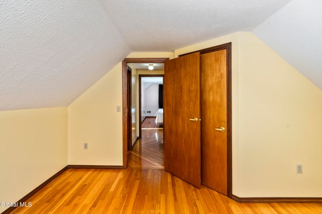 5 Norland Court, Wilton, NY 12866