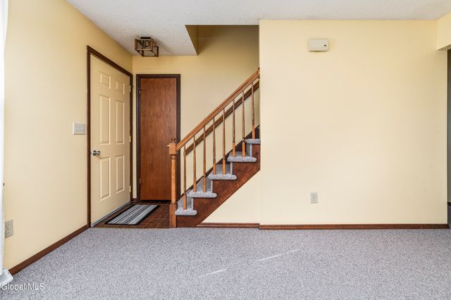 5 Norland Court, Wilton, NY 12866