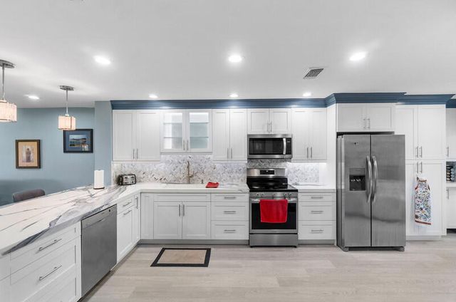 29 WESTGATE Lane 29B, Boynton Beach, FL 33436