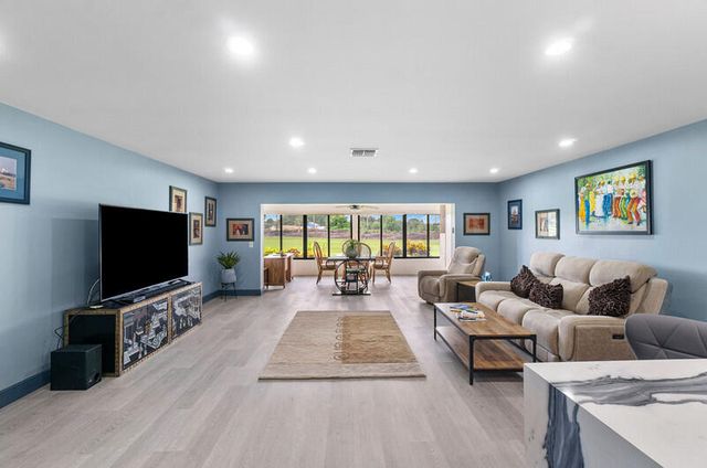 29 WESTGATE Lane 29B, Boynton Beach, FL 33436