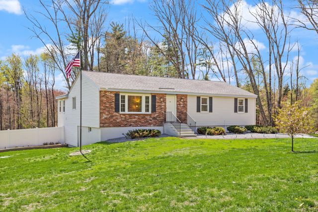 17 Oxbow Lane, Derry, NH 03038