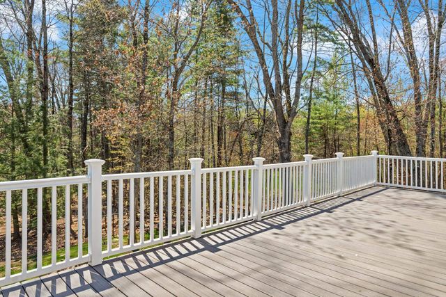 17 Oxbow Lane, Derry, NH 03038