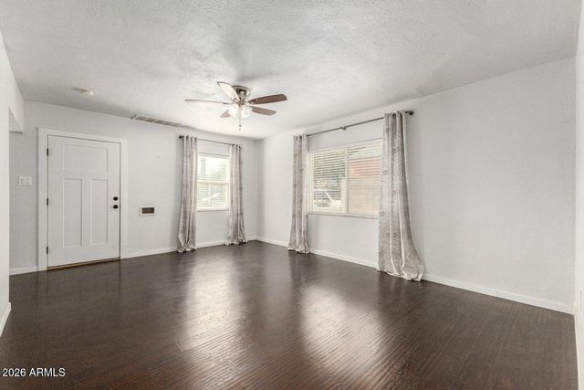 1614 W LYNWOOD Street, Phoenix, AZ 85007