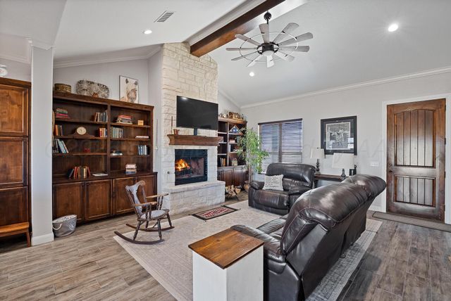 1301 E Cemetery Road, Canyon, TX 79015