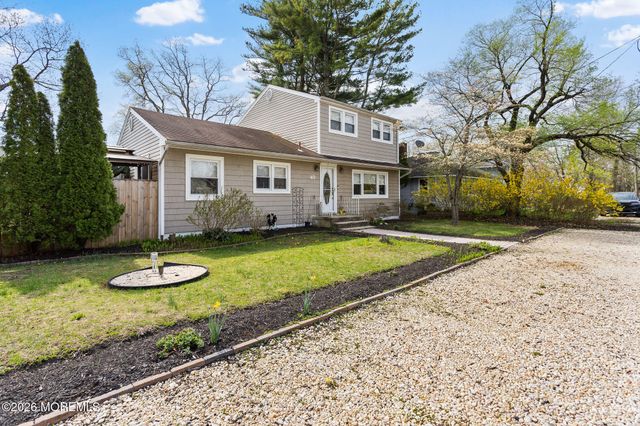 49 Burlington Drive, Brick, NJ 08723