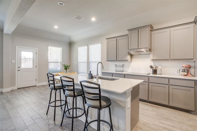 6025 Kansas Trail, Midlothian, TX 76065