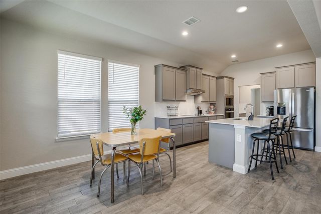 6025 Kansas Trail, Midlothian, TX 76065