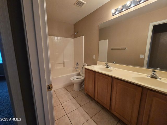 8238 W MELINDA Lane, Peoria, AZ 85382