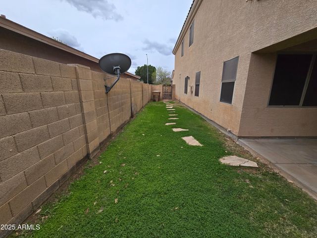 8238 W MELINDA Lane, Peoria, AZ 85382