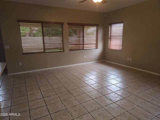 8238 W MELINDA Lane, Peoria, AZ 85382