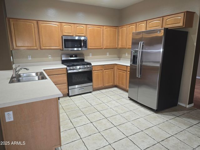 8238 W MELINDA Lane, Peoria, AZ 85382