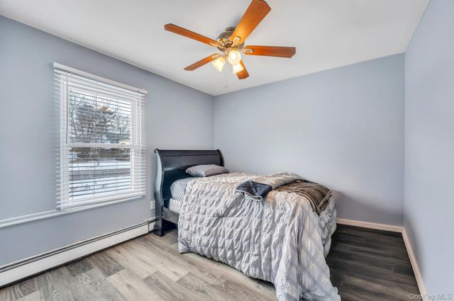 17 Groton Lane, Coram, NY 11727