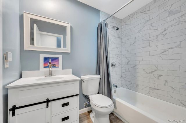 17 Groton Lane, Coram, NY 11727