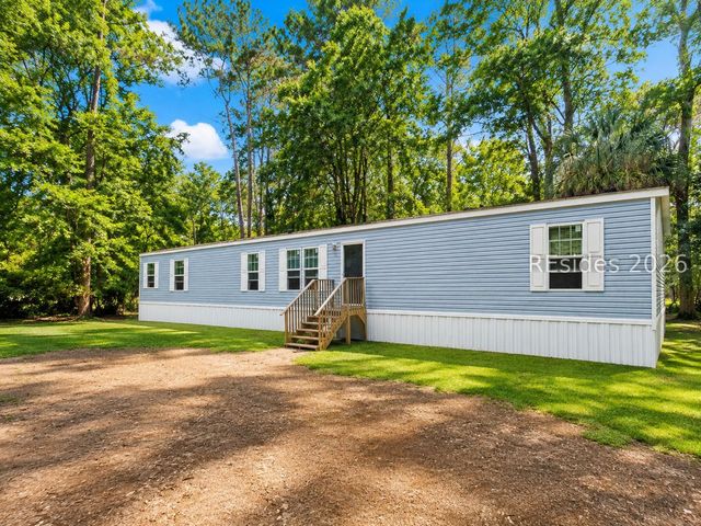 14 Palm Point Rd, Beaufort, SC 29907