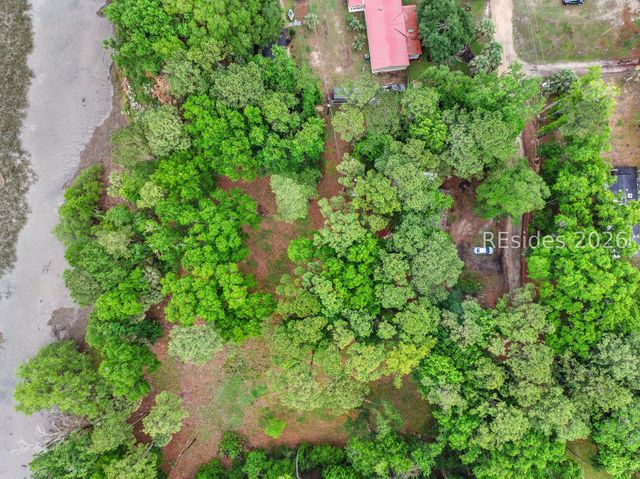 14 Palm Point Rd, Beaufort, SC 29907