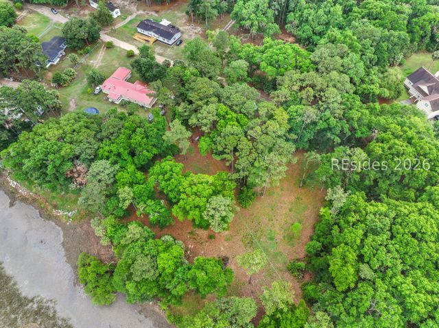 14 Palm Point Rd, Beaufort, SC 29907