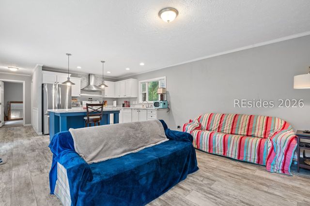 14 Palm Point Rd, Beaufort, SC 29907