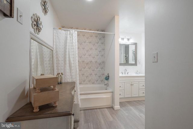 203 BLUNDONS RD, Heathsville, VA 22473