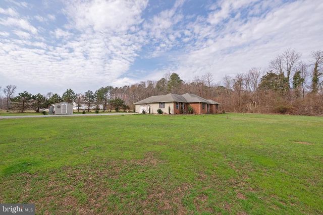 203 BLUNDONS RD, Heathsville, VA 22473