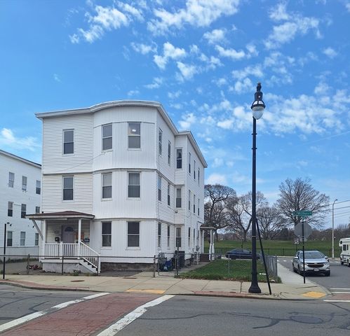 246 Millbury St, Worcester, MA 01610