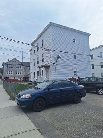 246 Millbury St, Worcester, MA 01610