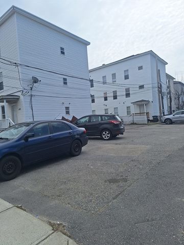 246 Millbury St, Worcester, MA 01610