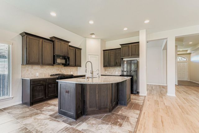 99 Eden Hollow Lane, Richmond, TX 77406