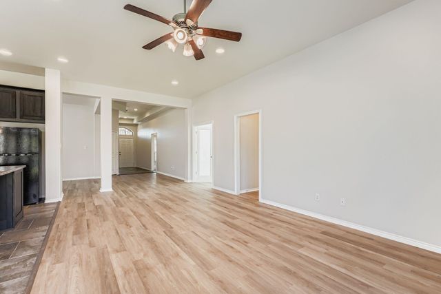 99 Eden Hollow Lane, Richmond, TX 77406