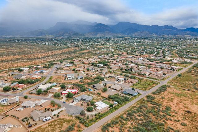 4212 S HACKBERRY Drive, Sierra Vista, AZ 85650