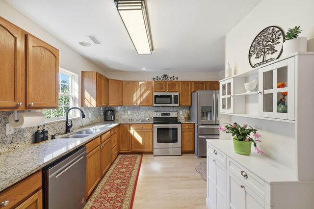 126 Oak Drive, Summerville, SC 29483