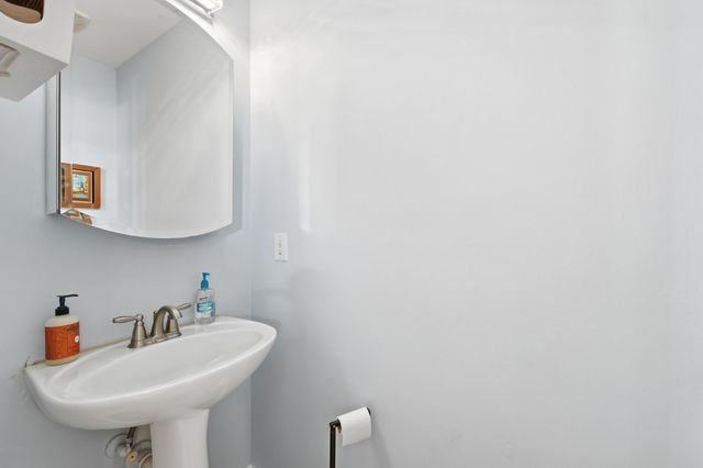 126 Oak Drive, Summerville, SC 29483