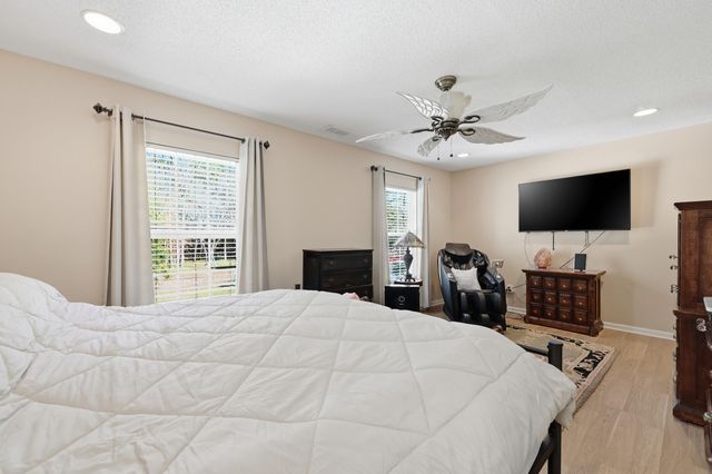 126 Oak Drive, Summerville, SC 29483