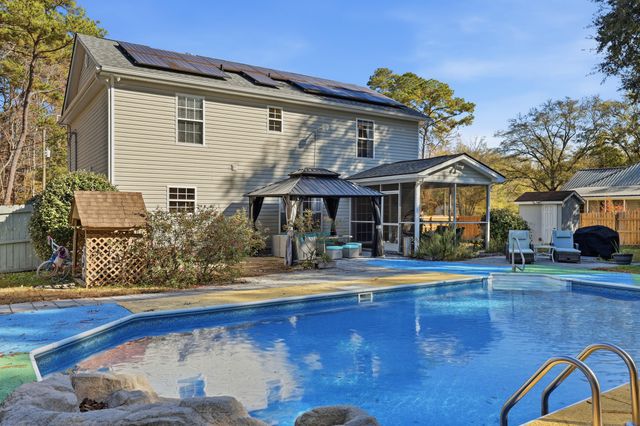 126 Oak Drive, Summerville, SC 29483