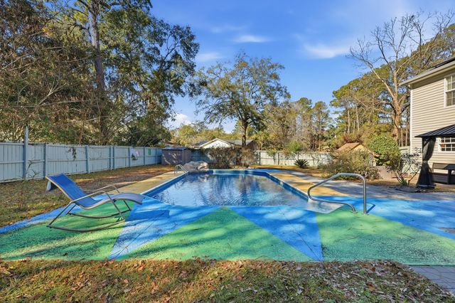 126 Oak Drive, Summerville, SC 29483