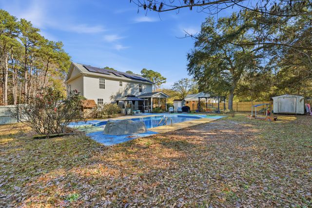 126 Oak Drive, Summerville, SC 29483