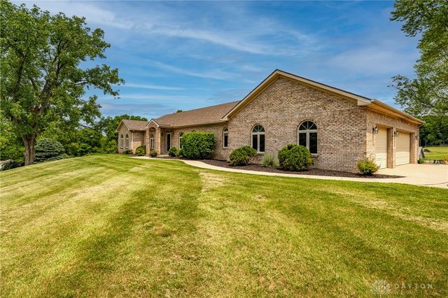 5152 S Tecumseh Road, Springfield, OH 45502