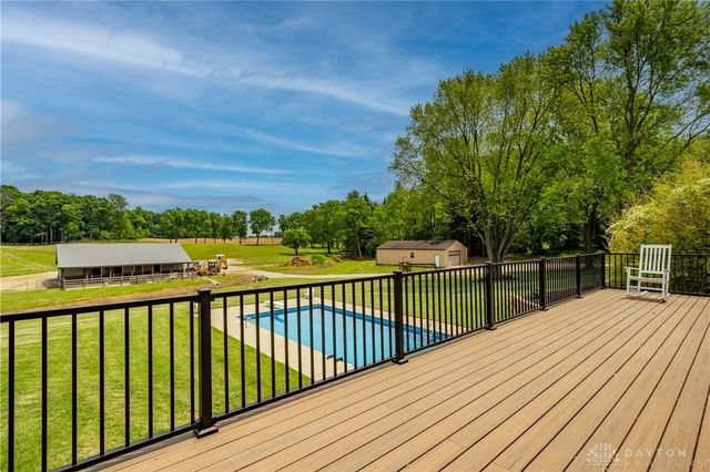 5152 S Tecumseh Road, Springfield, OH 45502