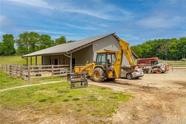 5152 S Tecumseh Road, Springfield, OH 45502