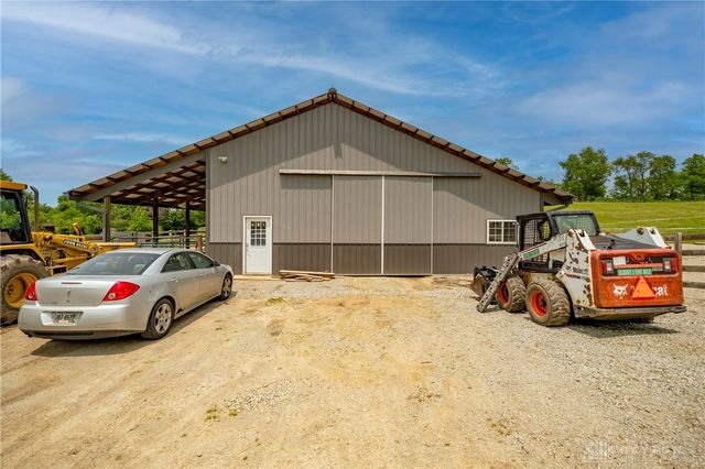 5152 S Tecumseh Road, Springfield, OH 45502