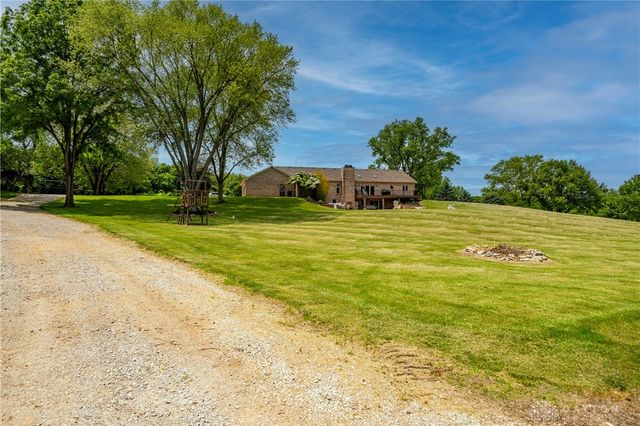 5152 S Tecumseh Road, Springfield, OH 45502