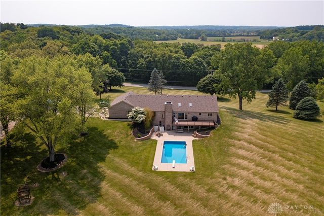 5152 S Tecumseh Road, Springfield, OH 45502