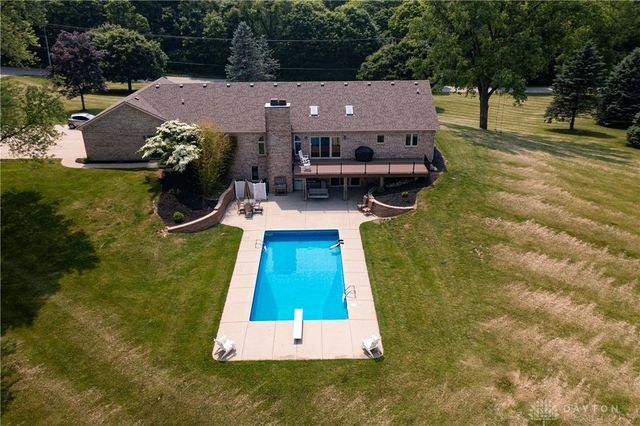 5152 S Tecumseh Road, Springfield, OH 45502