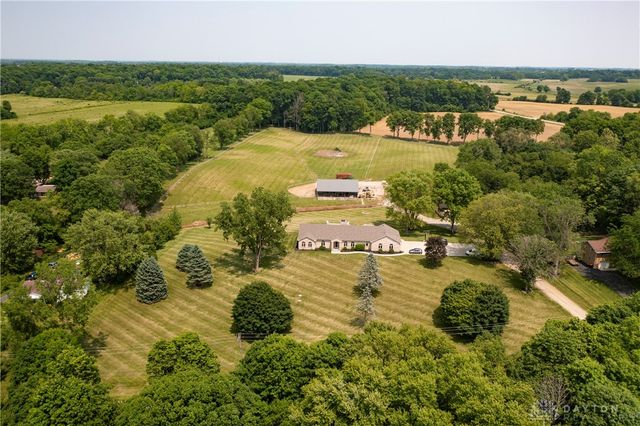 5152 S Tecumseh Road, Springfield, OH 45502