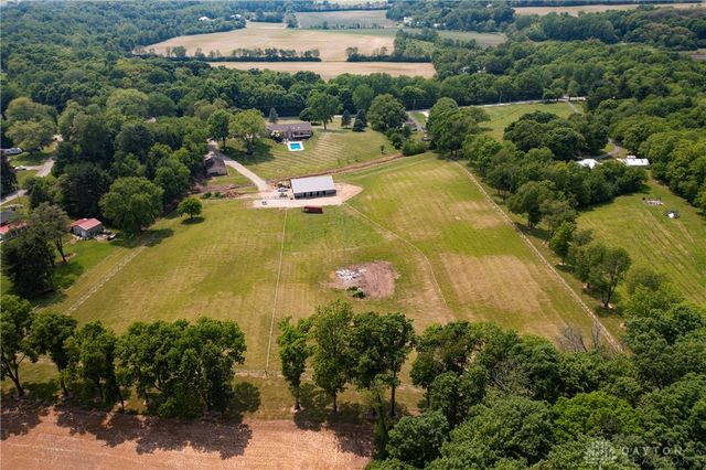 5152 S Tecumseh Road, Springfield, OH 45502